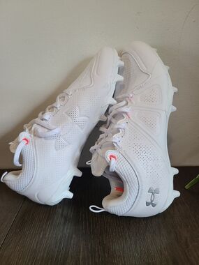 New Under Armour UA Sz 9.5 Glory MC Women's Lacrosse Cleats 3024280-103